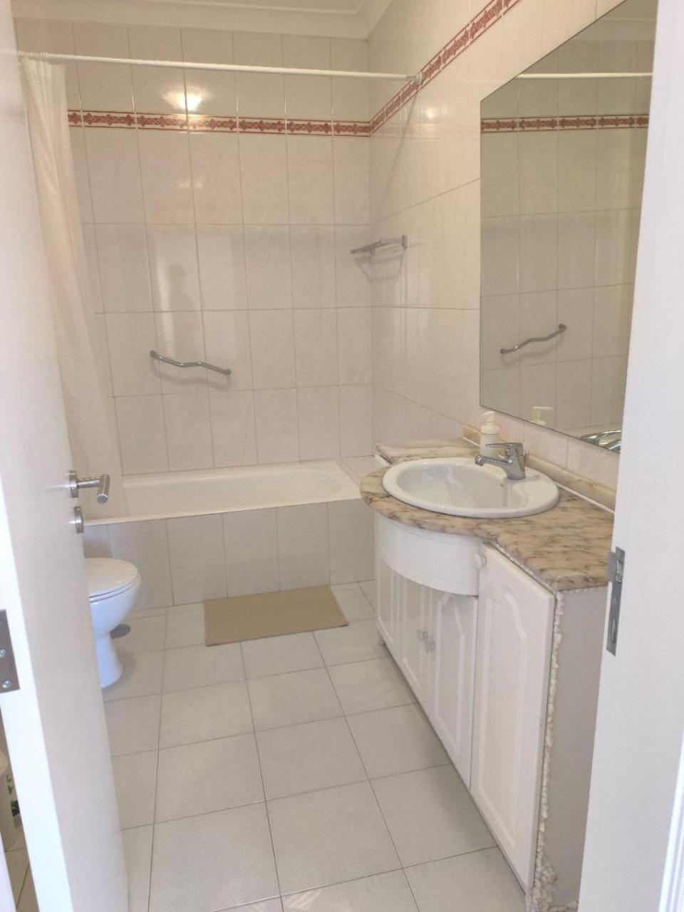 Best Rooming House Portimao Luaran gambar