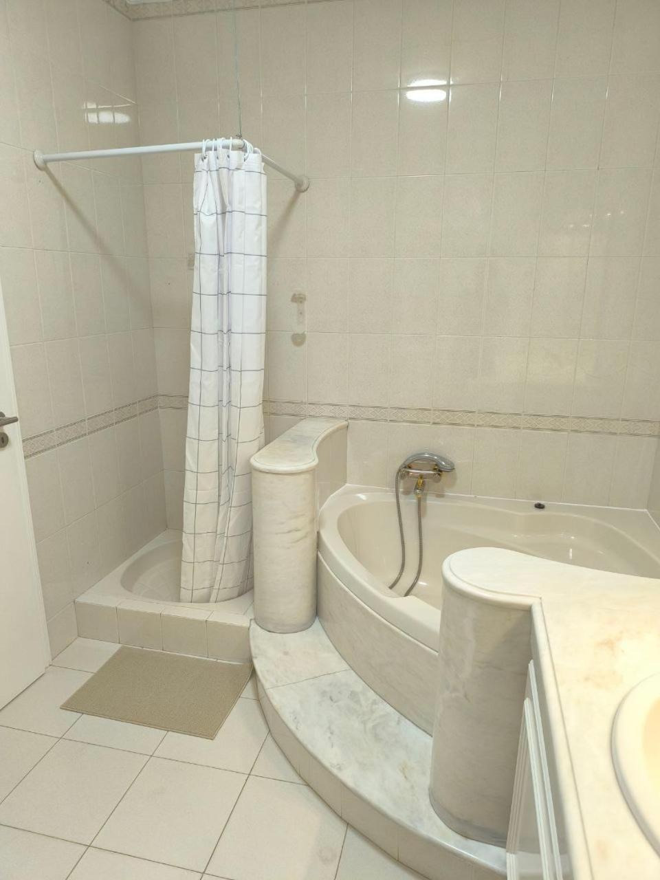 Best Rooming House Portimao Luaran gambar
