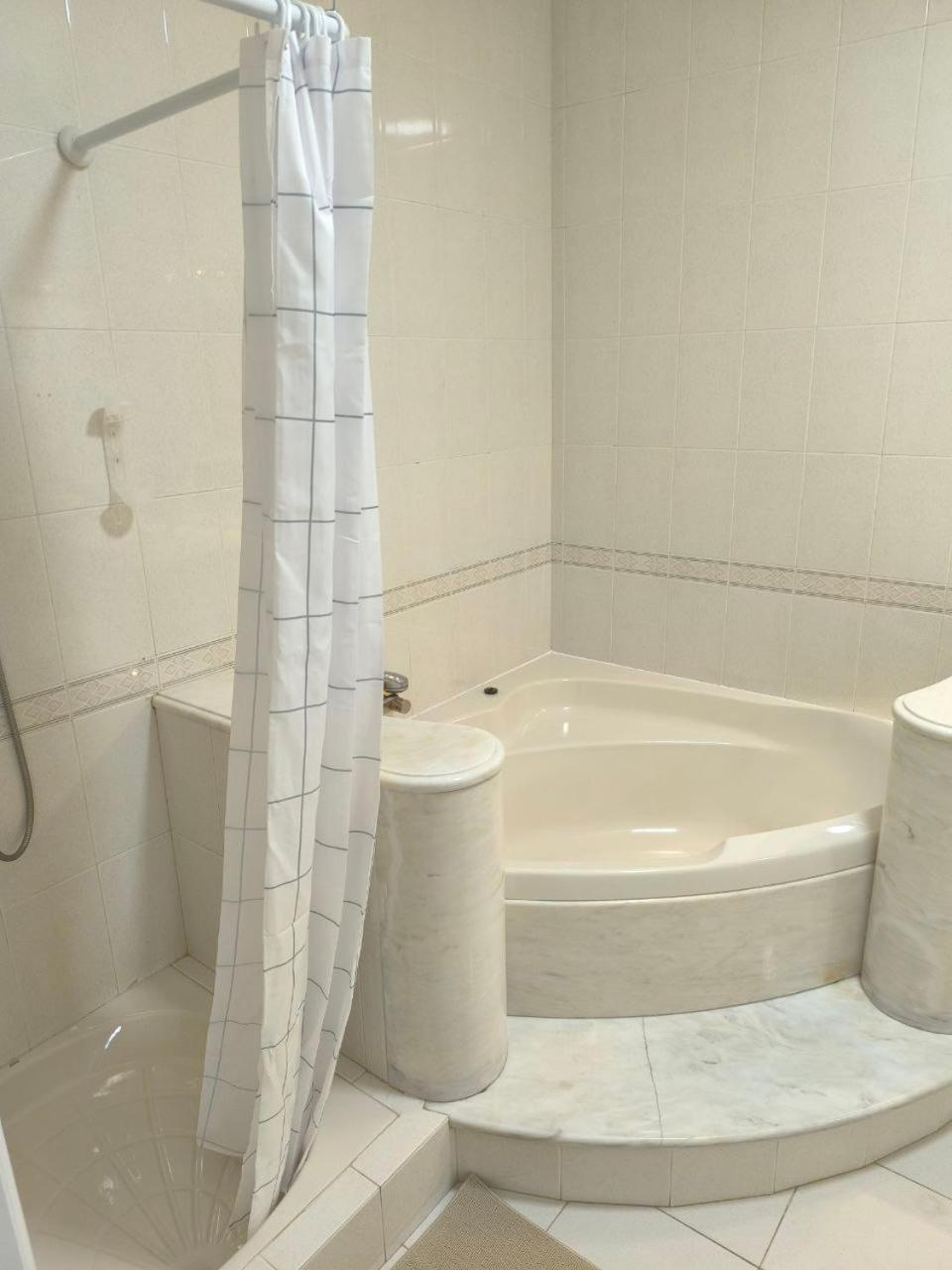 Best Rooming House Portimao Luaran gambar