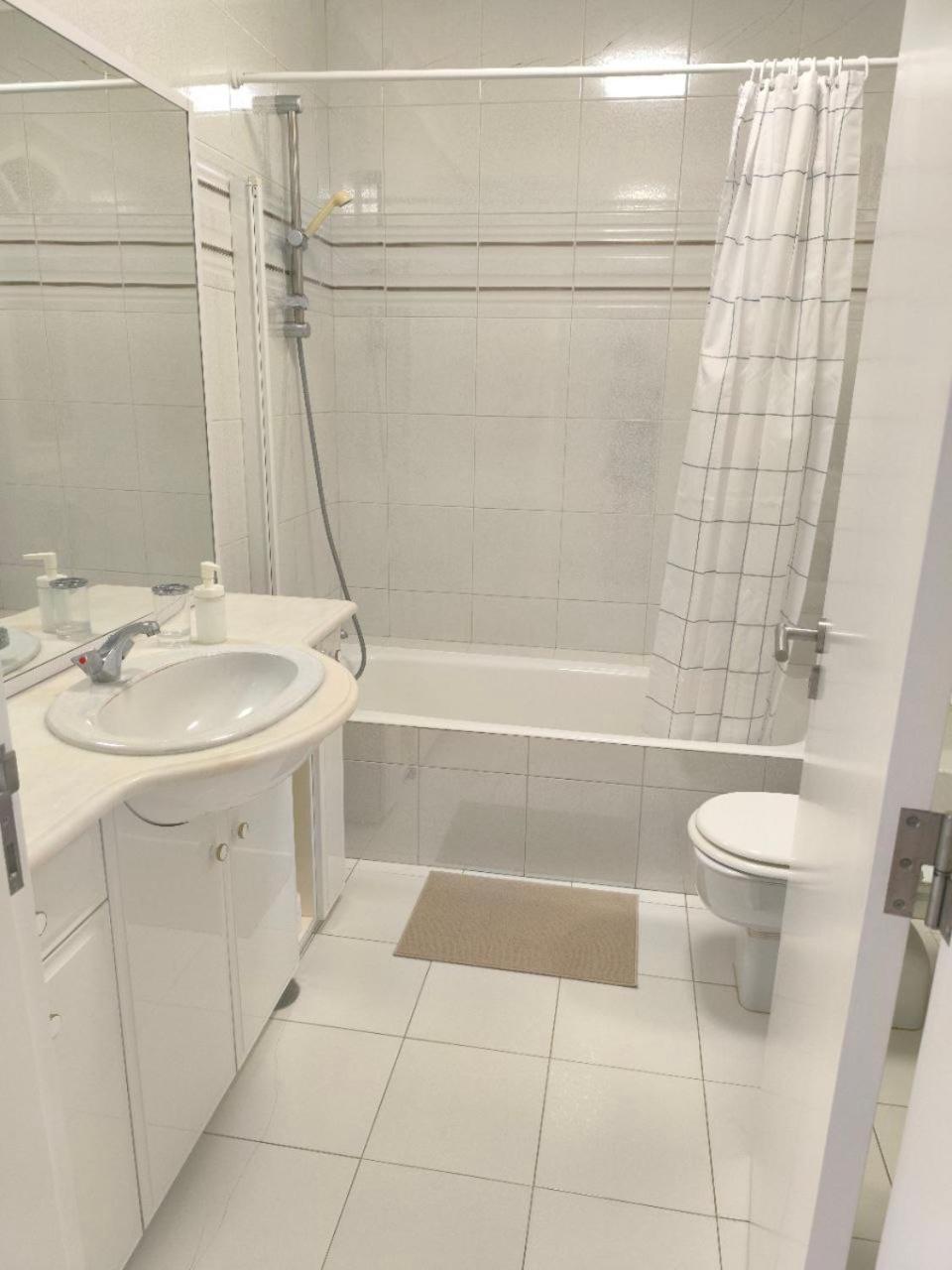 Best Rooming House Portimao Luaran gambar